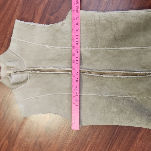 Express Leather Vest Womens Size 8 tan size 8 has flaw - Picture 11 of 13